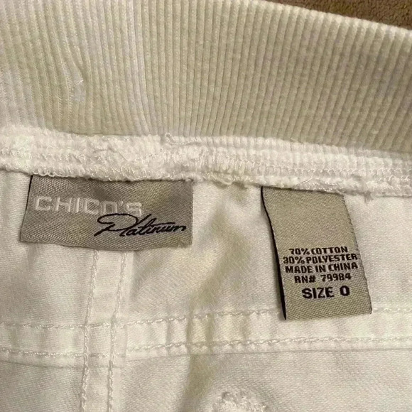 Chico’s Platinum White Ankle Denim Jeans Chico’s Size 0 or US Size 4. - Picture 8 of 10